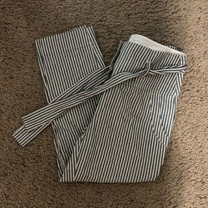 BCBGeneration cropped dress pants